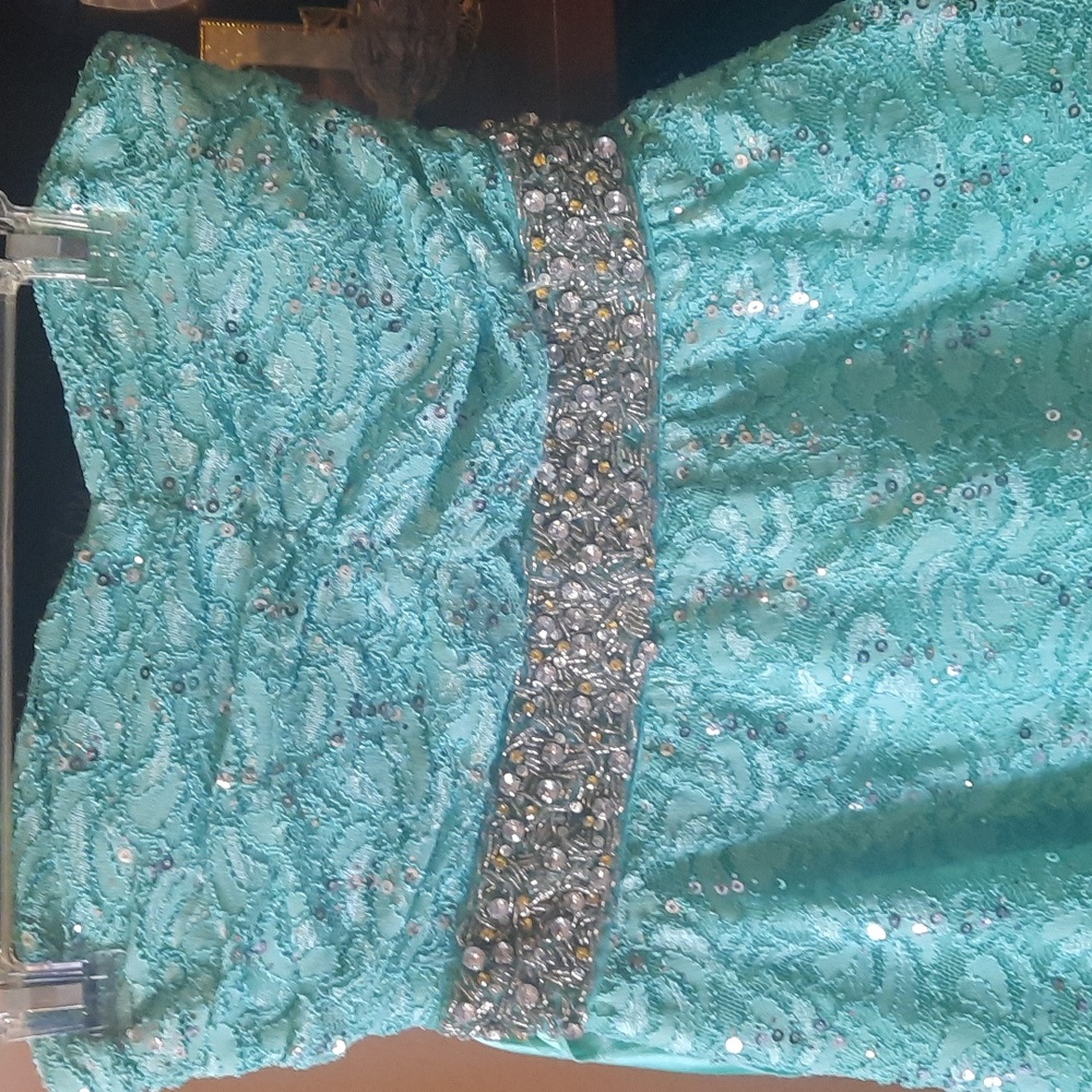 Cocktail Dress - Picture 2 of 4
